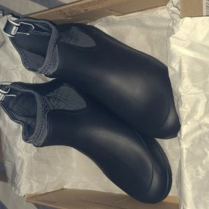 Women's UGG "Chevonne" Boots
